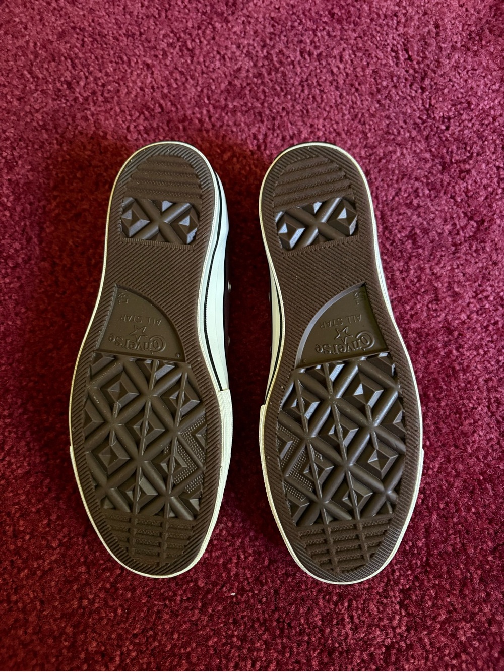 Converse Low Top Sneakers - Picture 3 of 6